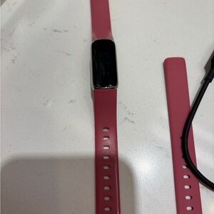 Fitbit with extra band and charger